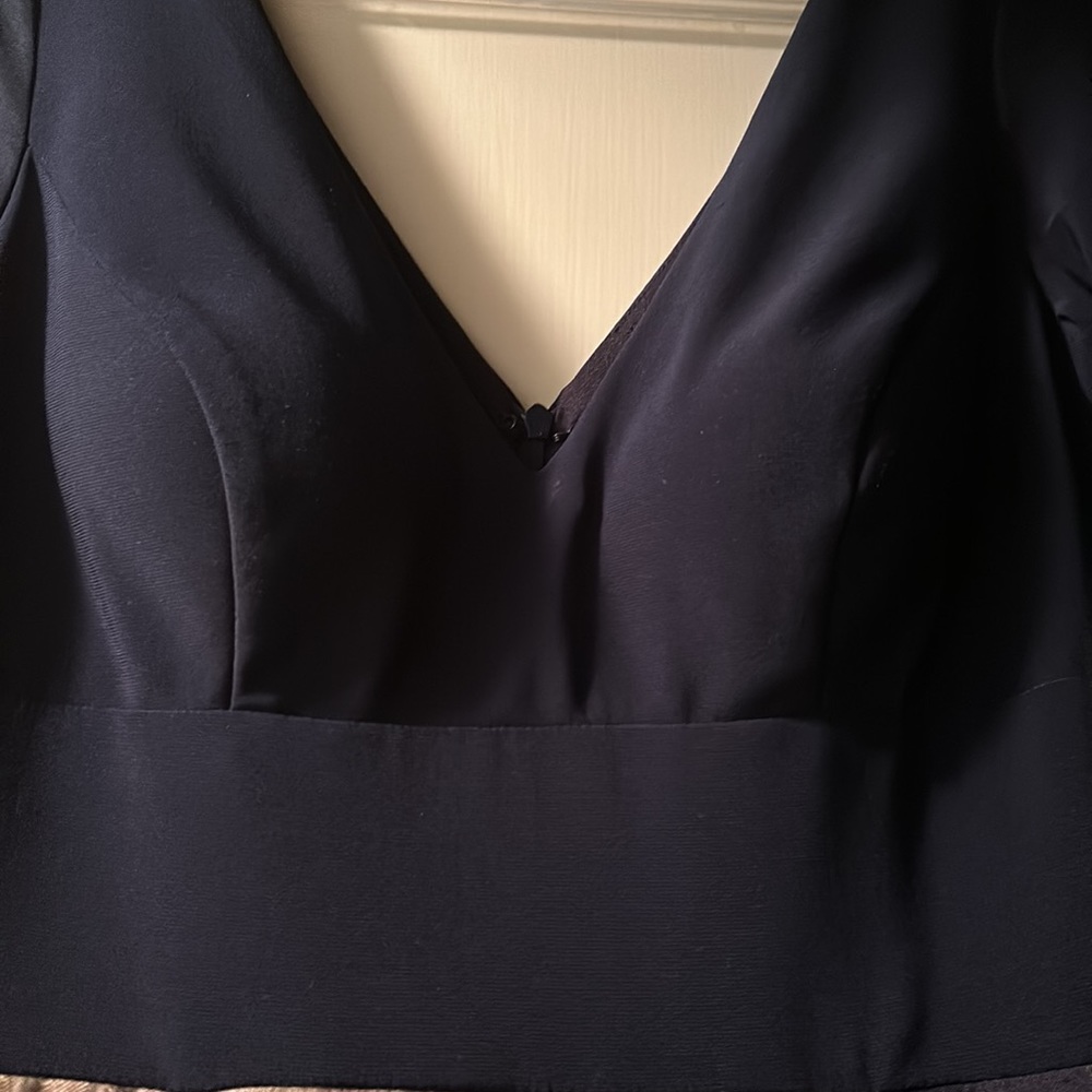 ❌SOLD❌Xscape Women's Deep-v Long Sleeve Dress- Navy & Gold Floral Mermaid Skirt - Picture 10 of 10